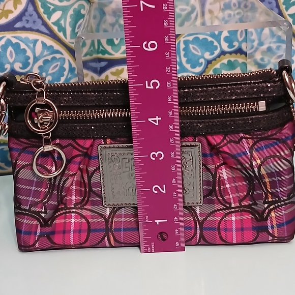 Coach Pink and Black Plaid Clutch with Signature Design - Picture 9 of 11
